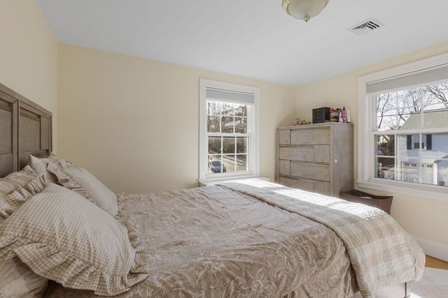 20 Brae Rd, Quincy, MA 02169