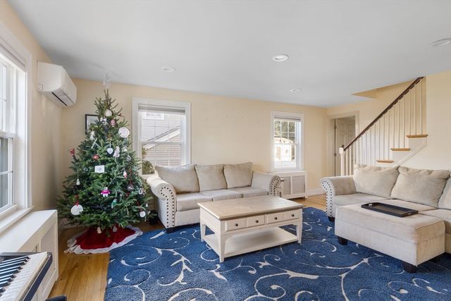 20 Brae Rd, Quincy, MA 02169