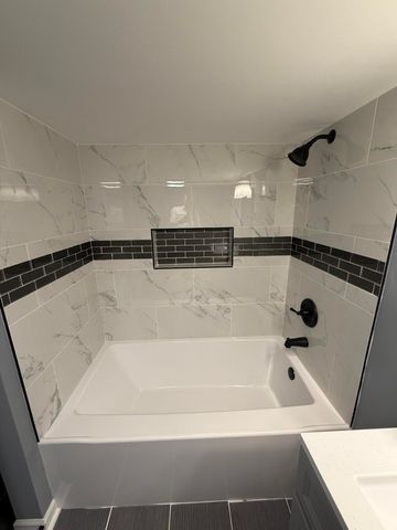 132 W 43rd Avenue, Gary, IN 46408