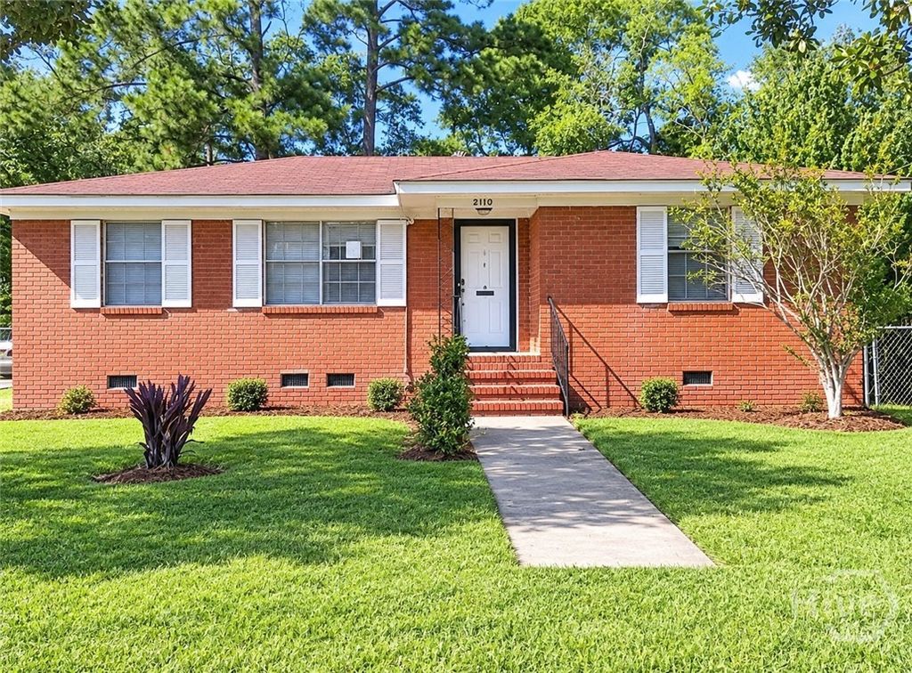 2110 E Gwinnett Street, Savannah, GA 31404