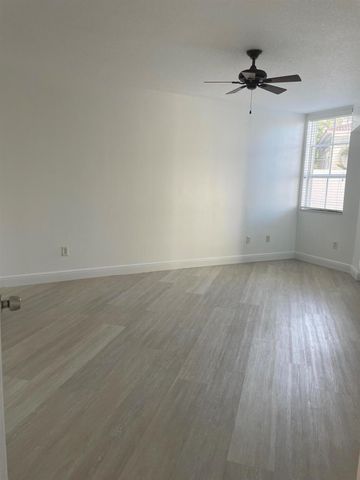 600 S Dixie Highway 558, West Palm Beach, FL 33401