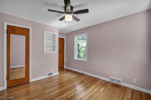 17429 Scottsdale Boulevard, Shaker Heights, OH 44120