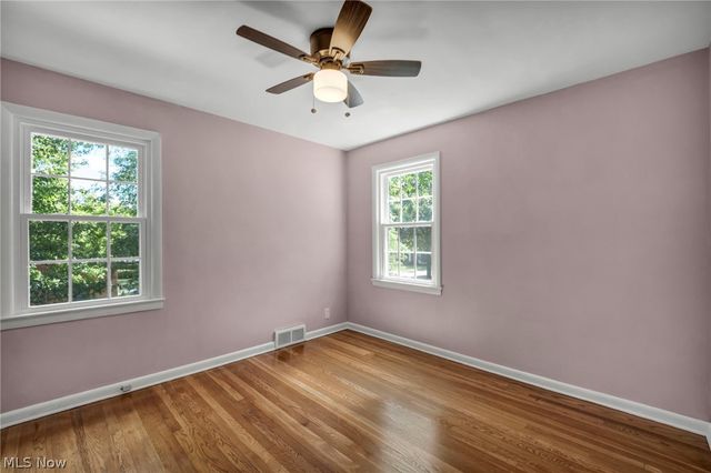 17429 Scottsdale Boulevard, Shaker Heights, OH 44120