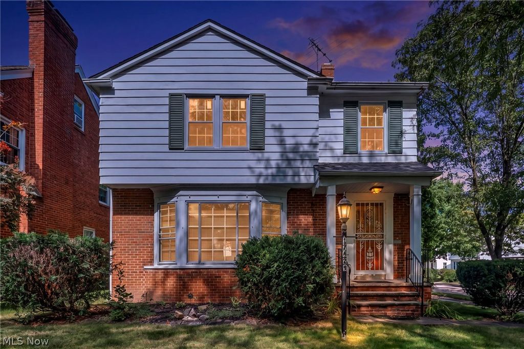 17429 Scottsdale Boulevard, Shaker Heights, OH 44120
