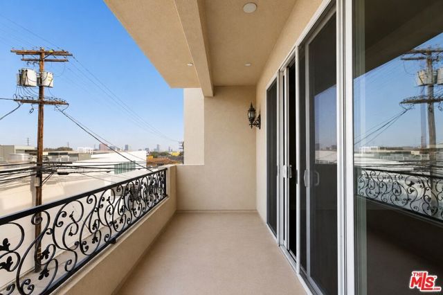 9049 Alcott Street 304, Los Angeles, CA 90035