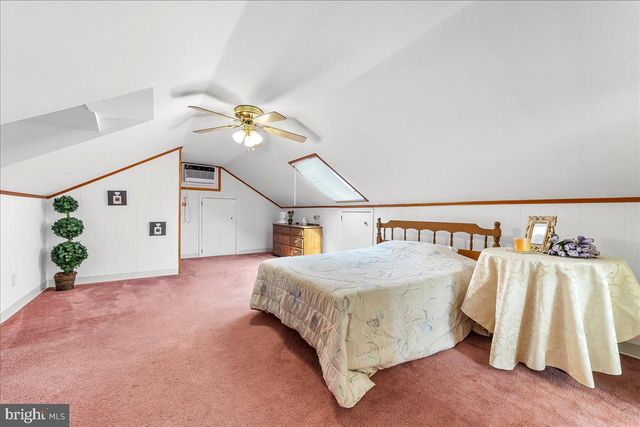 2 MARIAN RD, Phoenixville, PA 19460