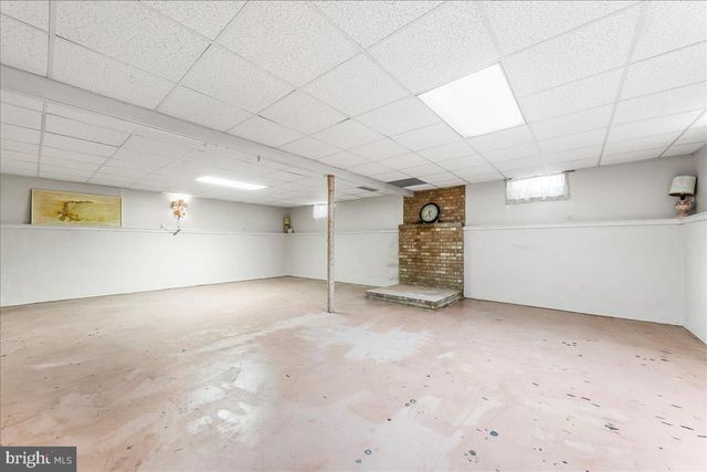 2 MARIAN RD, Phoenixville, PA 19460