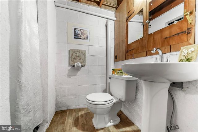 2 MARIAN RD, Phoenixville, PA 19460