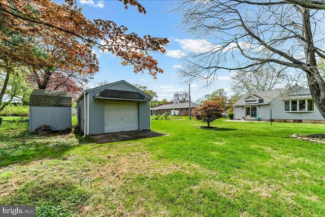 2 MARIAN RD, Phoenixville, PA 19460