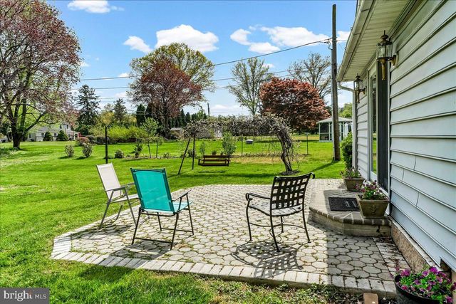 2 MARIAN RD, Phoenixville, PA 19460