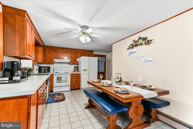 2 MARIAN RD, Phoenixville, PA 19460