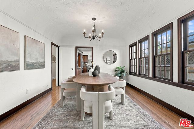 1017 N Howard Street, Glendale, CA 91207