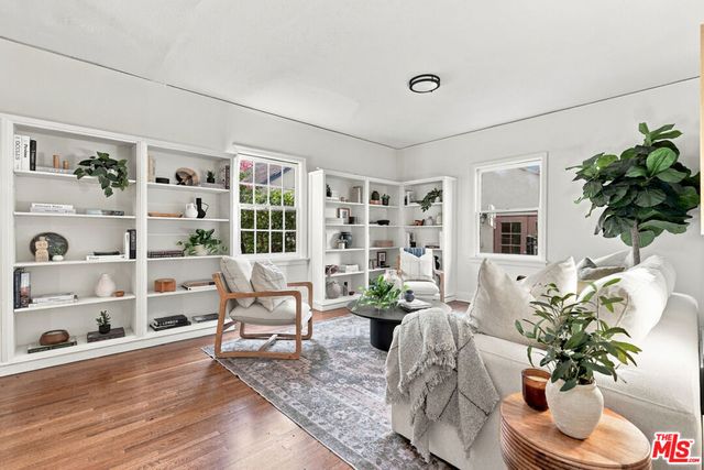 1017 N Howard Street, Glendale, CA 91207