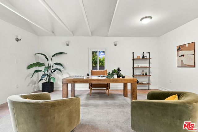 1017 N Howard Street, Glendale, CA 91207