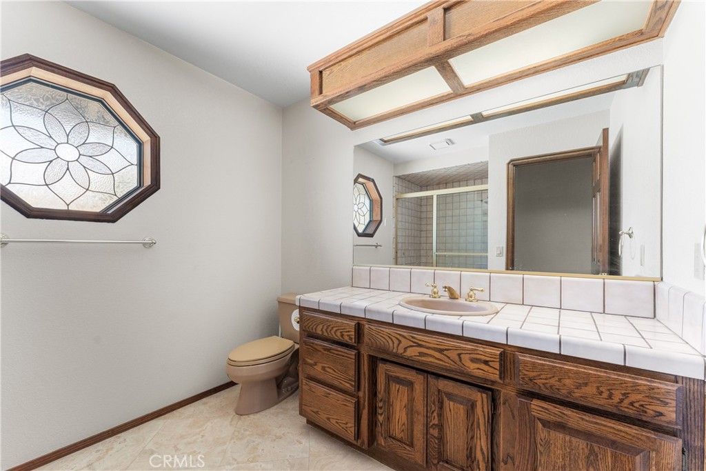 Image 31 of property listing at 41628 Crispi Lane, Quartz Hill, CA 93536
