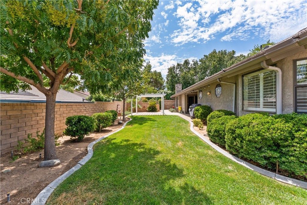 Image 38 of property listing at 41628 Crispi Lane, Quartz Hill, CA 93536