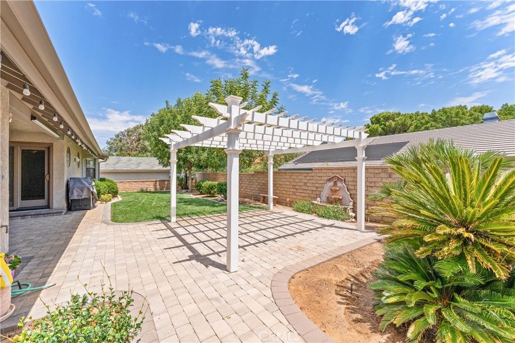 Image 41 of property listing at 41628 Crispi Lane, Quartz Hill, CA 93536