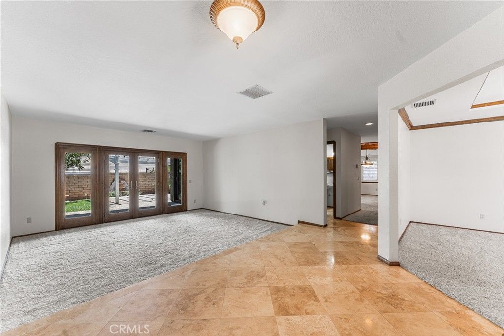 Image 7 of property listing at 41628 Crispi Lane, Quartz Hill, CA 93536
