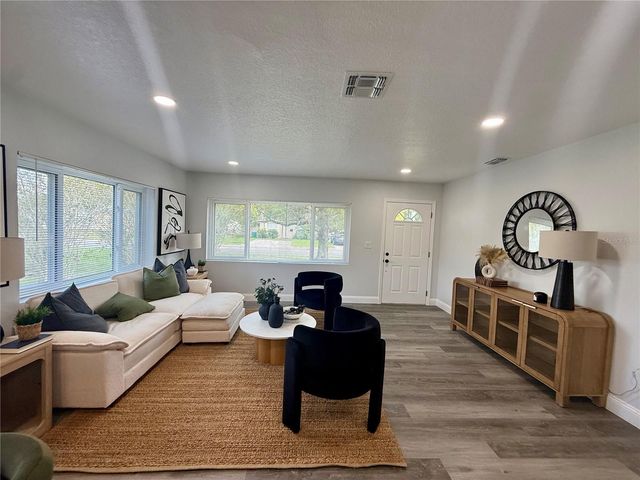 825 E CHURCH AVE, Longwood, FL 32750