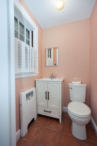 99 Fairway Dr 0, Newton, MA 02465