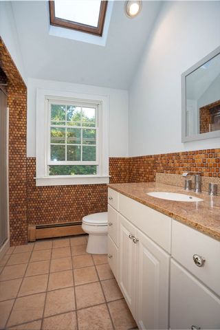 99 Fairway Dr 0, Newton, MA 02465