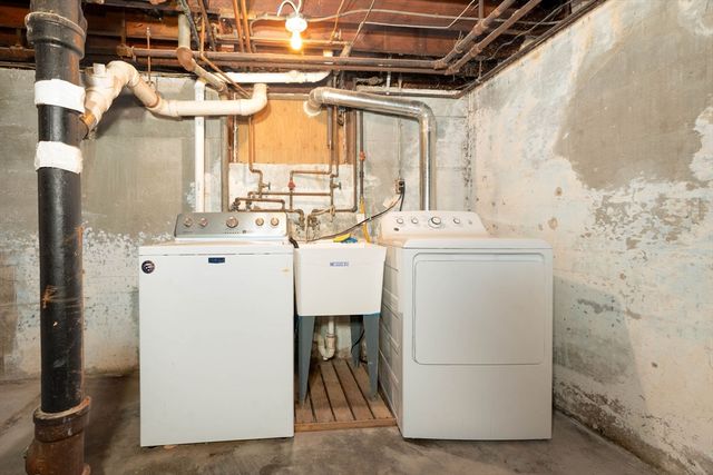 99 Fairway Dr 0, Newton, MA 02465