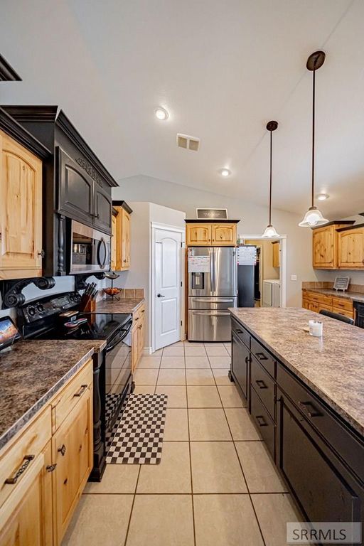 Image 13 of property listing at 111 N 3962 E, Rigby, ID 83442