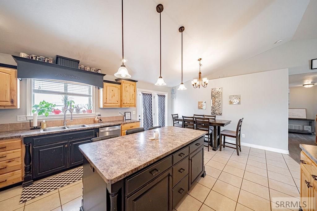 Image 14 of property listing at 111 N 3962 E, Rigby, ID 83442