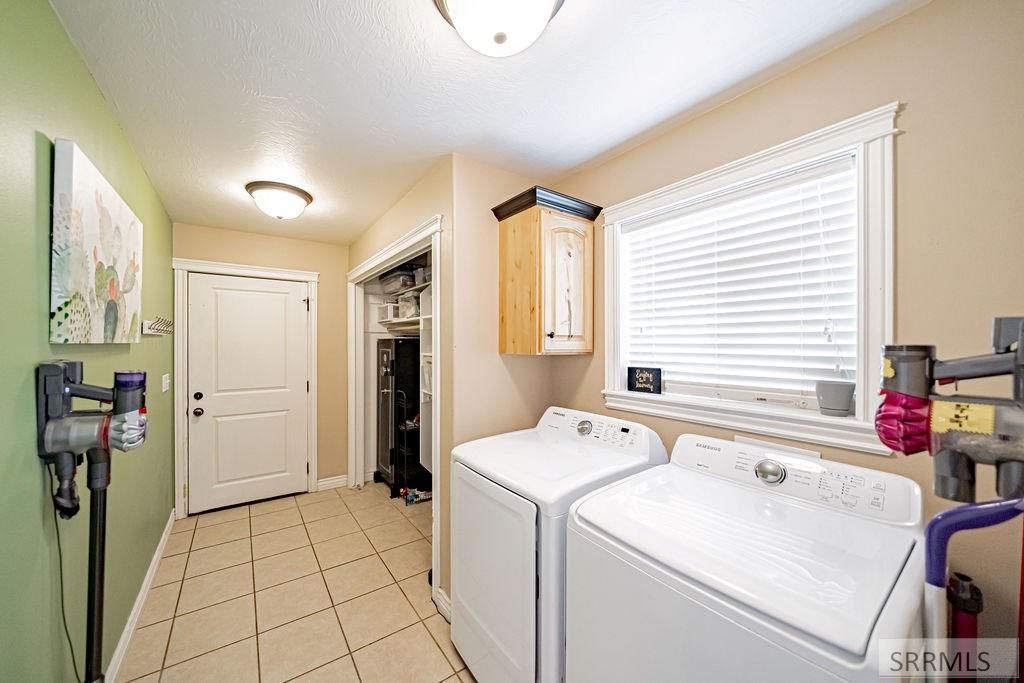 Image 18 of property listing at 111 N 3962 E, Rigby, ID 83442