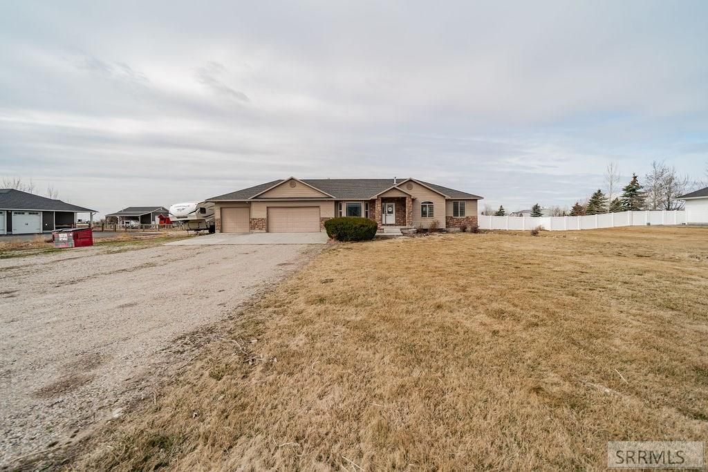 Image 2 of property listing at 111 N 3962 E, Rigby, ID 83442