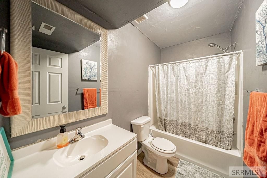 Image 34 of property listing at 111 N 3962 E, Rigby, ID 83442