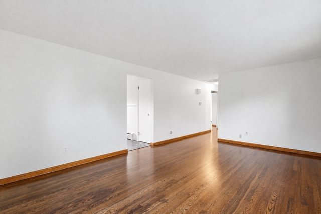 45 Pineridge St, New Bedford, MA 02740