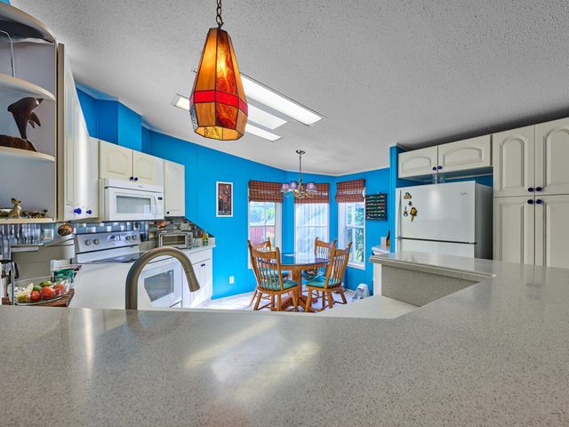 11055 SE Federal Highway 86, Hobe Sound, FL 33455