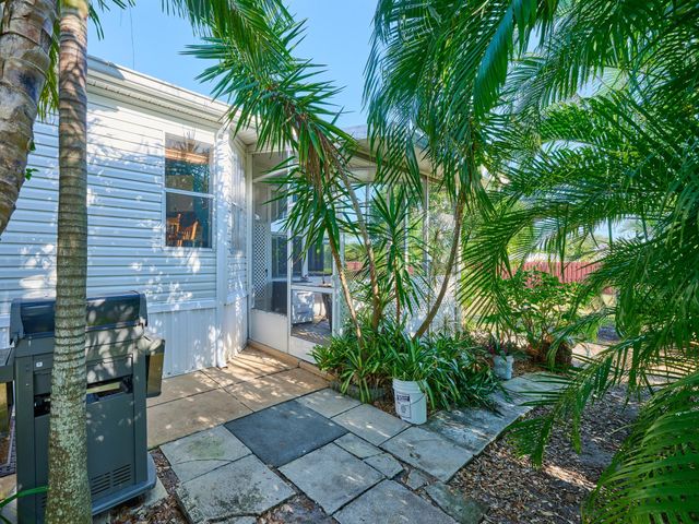 11055 SE Federal Highway 86, Hobe Sound, FL 33455