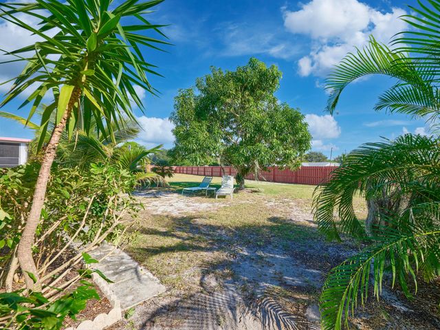 11055 SE Federal Highway 86, Hobe Sound, FL 33455