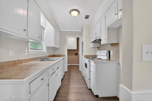 148 York Drive, Jackson, MS 39209