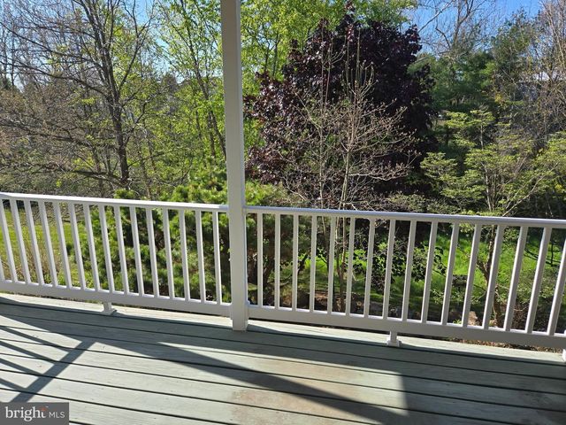 424 SNOWY OWL LN, New Hope, PA 18938