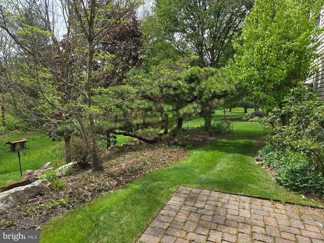 424 SNOWY OWL LN, New Hope, PA 18938