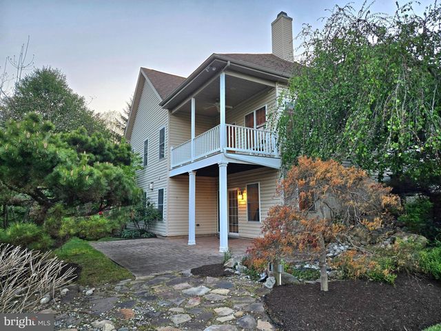 424 SNOWY OWL LN, New Hope, PA 18938