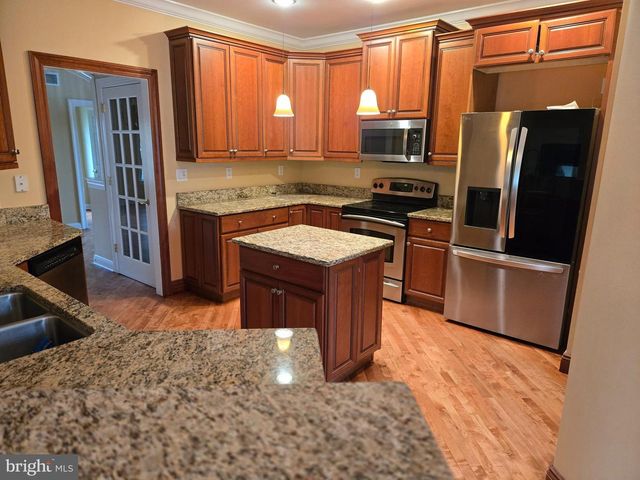 424 SNOWY OWL LN, New Hope, PA 18938