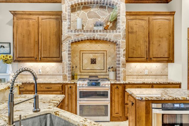 365 County Road 1534, Alba, TX 75410