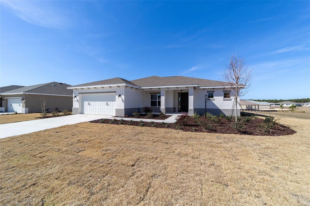 Image 4 of property listing at 10268 SW 105TH TERRACE, Ocala, FL 34481