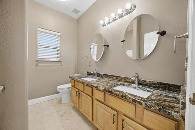 9600 Bone Bluff Drive, Navarre, FL 32566