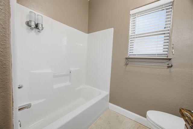 9600 Bone Bluff Drive, Navarre, FL 32566