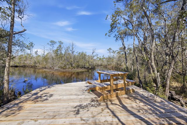 9600 Bone Bluff Drive, Navarre, FL 32566