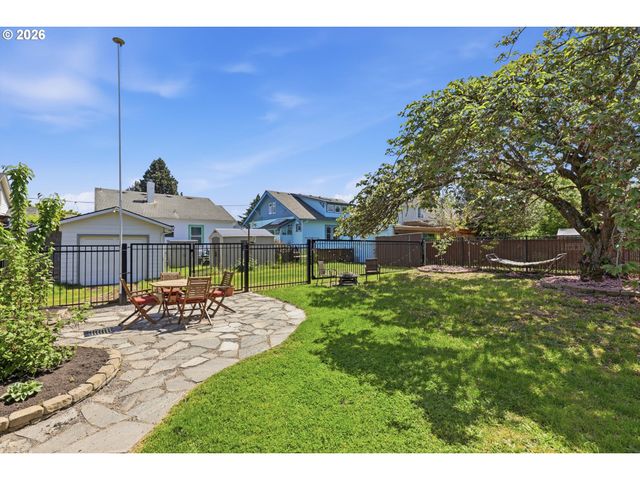 6720 Ne RODNEY Ave, Portland, OR 97211