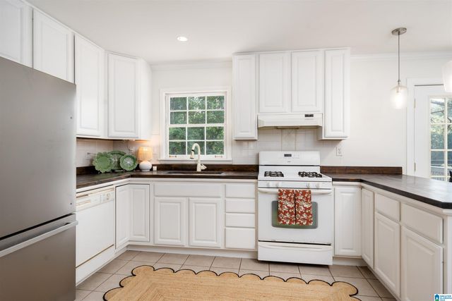 1224 KRIN AVENUE, Birmingham, AL 35213