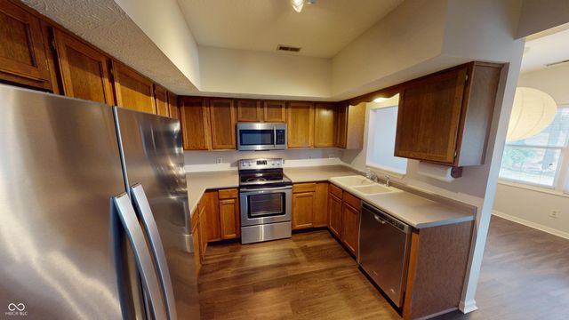 9464 Maple Way 27, Indianapolis, IN 46268