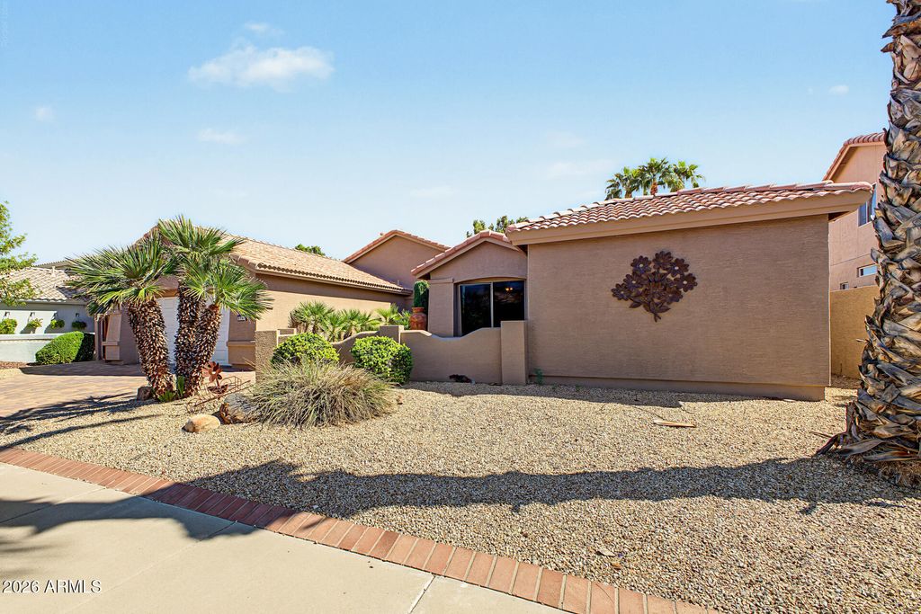 5793 S AMBERWOOD Drive, Sun Lakes, AZ 85248 — exterior