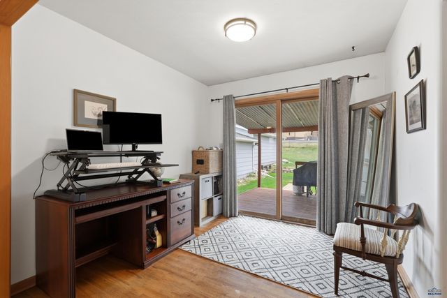 2627 LAWNDALE DR, Rapid City, SD 57702